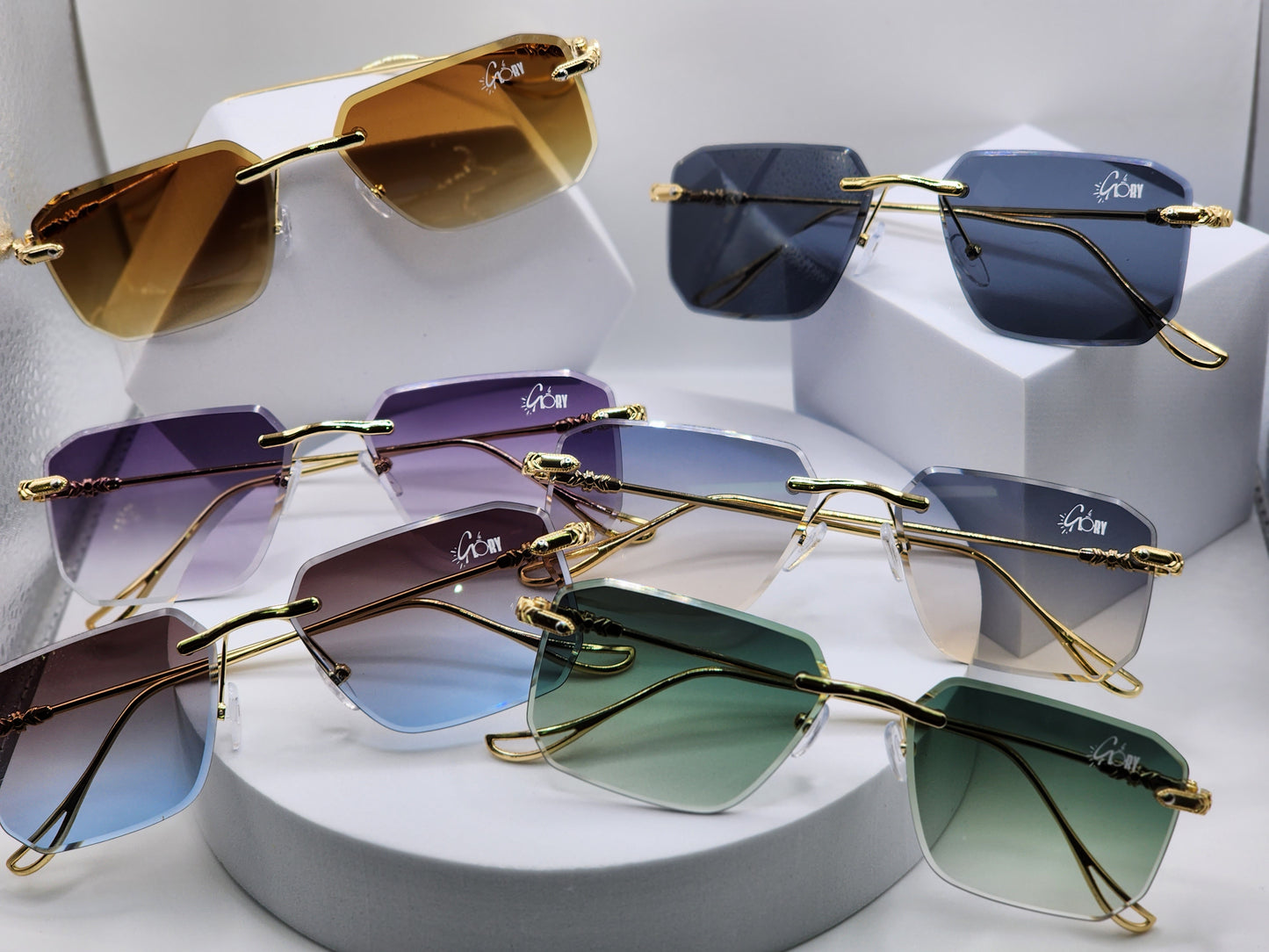 "LA VENEZUELA TRENDY SUNGLASSES"