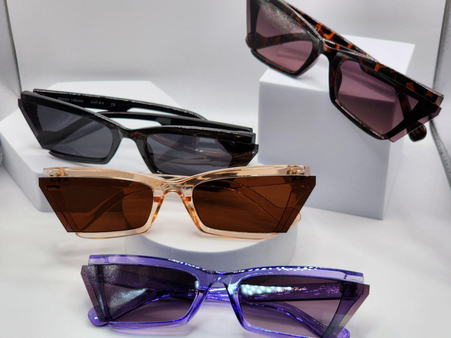 "CHIKITA RECTANGLE SUNGLASSES"