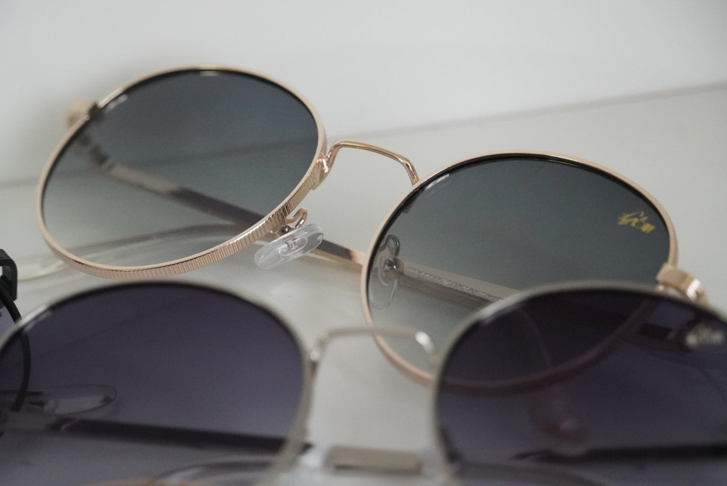 "Round Classy Sunglasses"